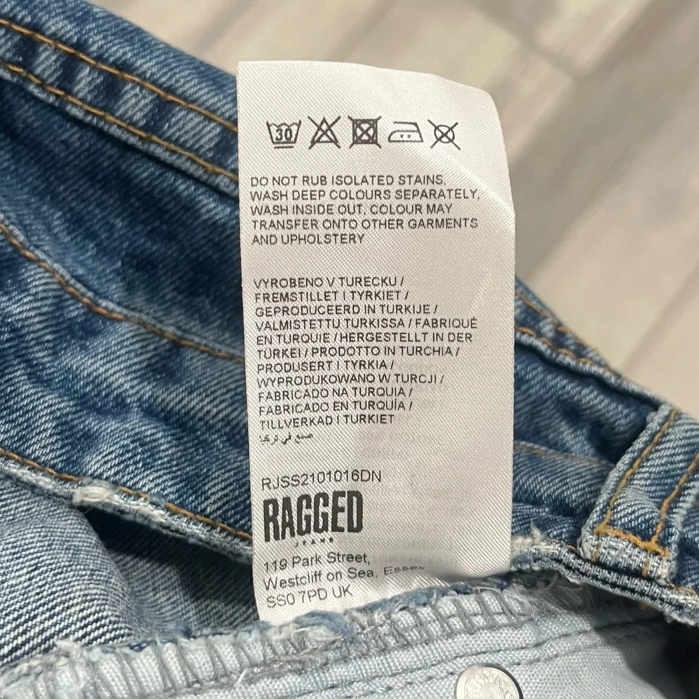 NWT Free People Ragged Baggy Skater Jeans Size 32 - Picture 8 of 9